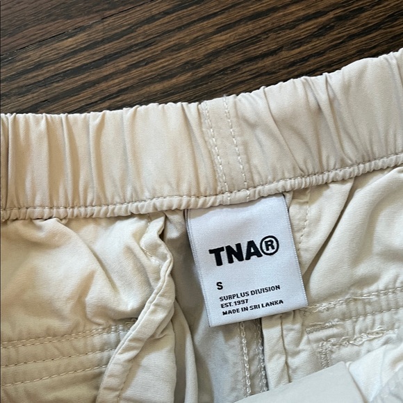 TNA Women's Beige Cargo Pants - Picture 2 of 4